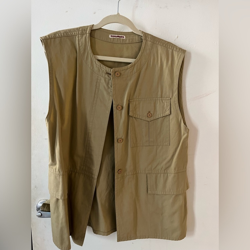 Issey miyake archive slevless jacket